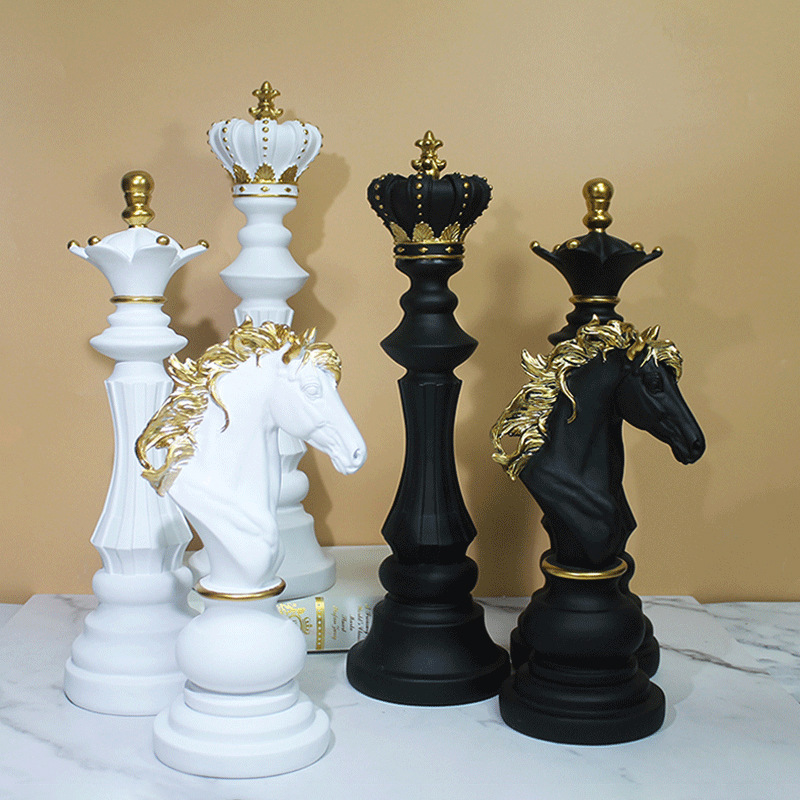 Queen Art Craft - 北欧チェス装飾品 チェスセット キング ウォーホース クイーン ソフトアート樹脂工芸品