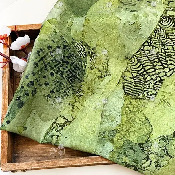 緑色のインク染め油絵風ブロケード綿生地ソフトコットンシルクデ - Silk Painting Dye のレビューと価格