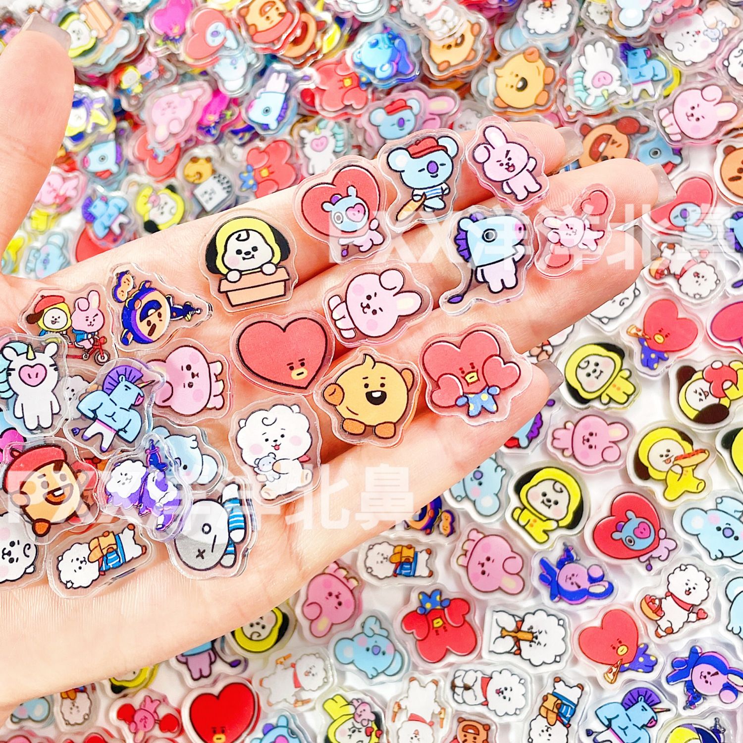 100個入り BT21 BTS シングルレイヤー 2cm ア - Art Craft Materials のレビューと価格